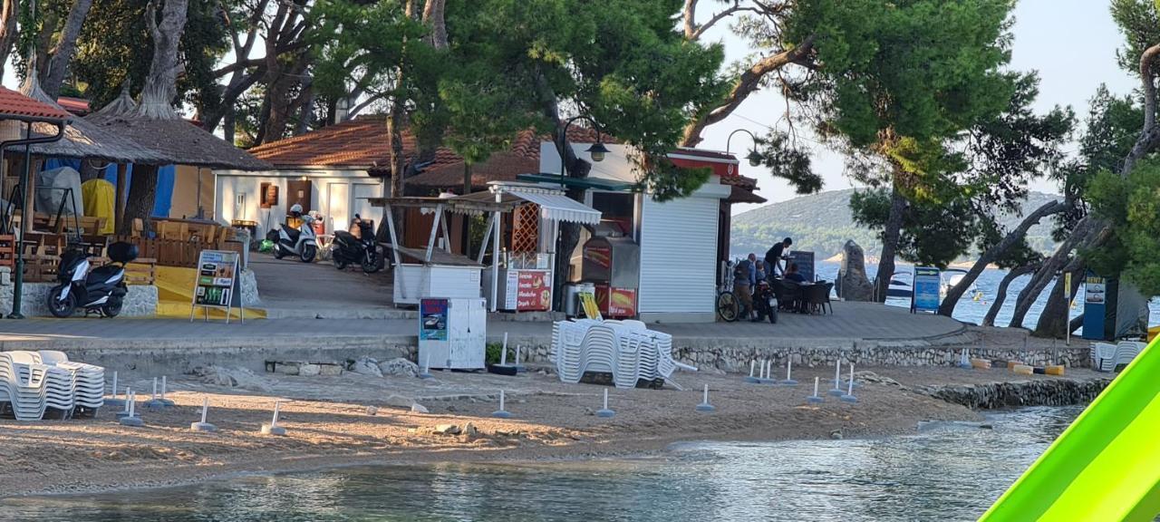 Mobile Home Noa Biograd Na Moru Εξωτερικό φωτογραφία